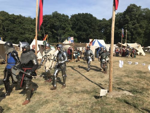 09EE101A-17BD-436F-AA96-79022DB04230