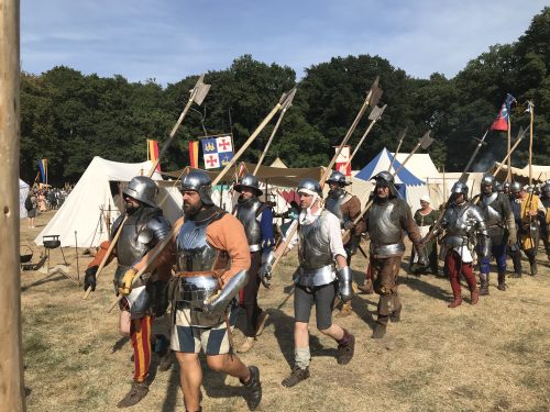 52887058-C879-4446-98D4-9B7253FB3176